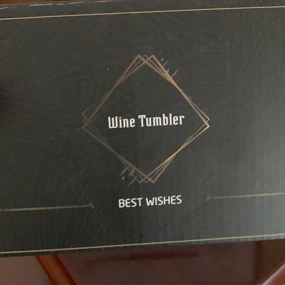 NIB His and her wedding planning cups - Picture 3 of 3